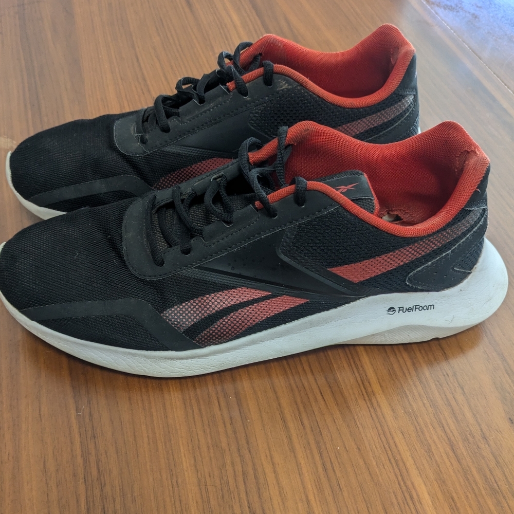 Reebok Mens Fuel Foam Sneakers black Red White show men 10.5